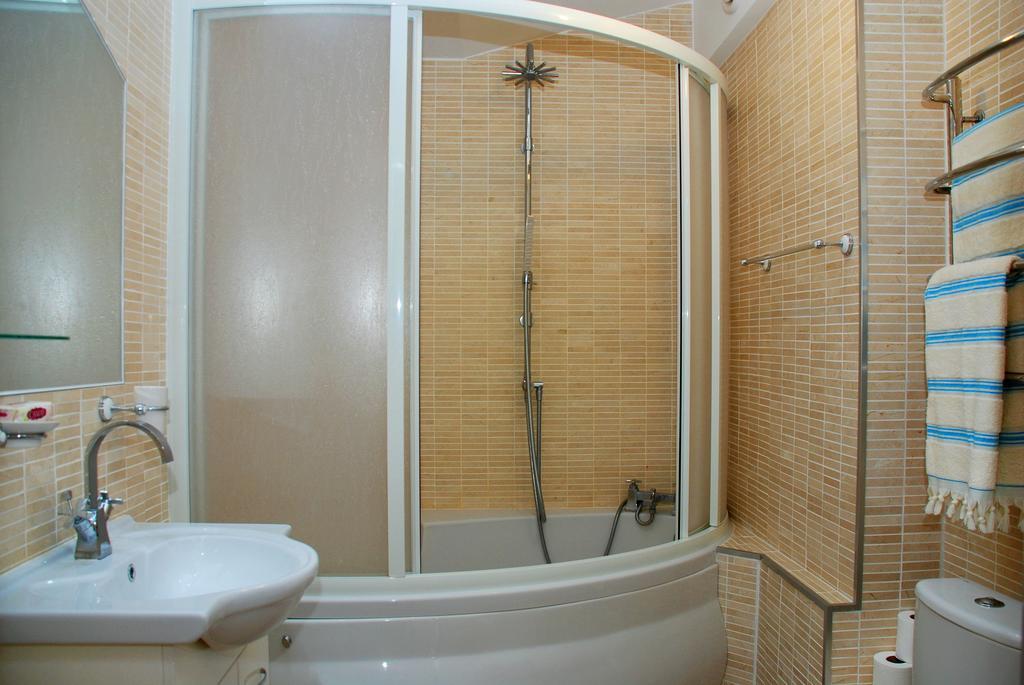 Kiev Pozniaky Apartment Ruang foto